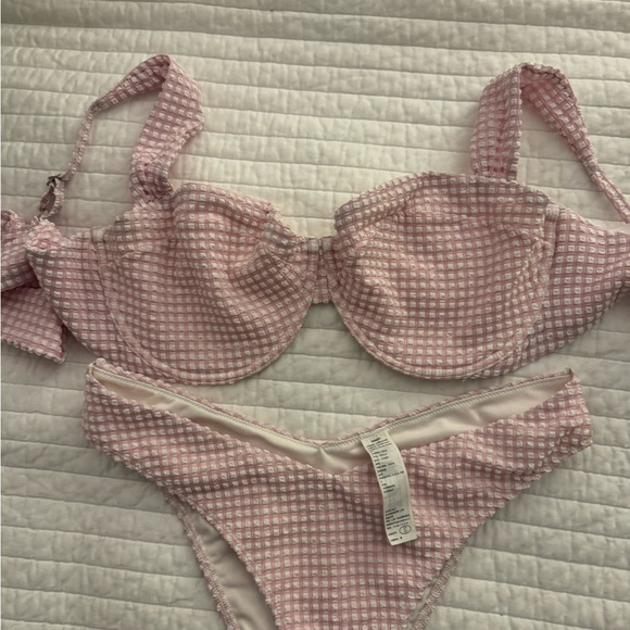 ABERCROMBIE SWIM SET - Picture 3 of 5